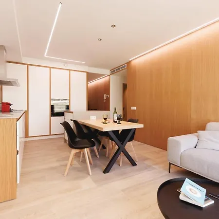 Apartment Bravissimo Centre, Modern 2-bedroom *