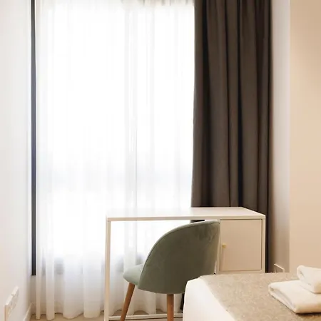 Bravissimo Centre, Modern 2-bedroom * Girona
