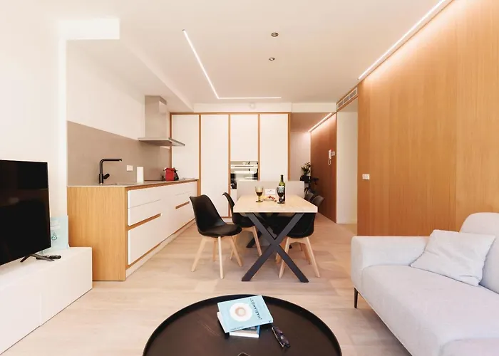 Bravissimo Centre, Modern 2-bedroom * Girona