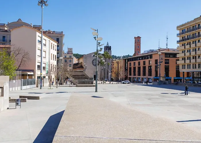 Bravissimo Centre, Modern 2-bedroom * Girona