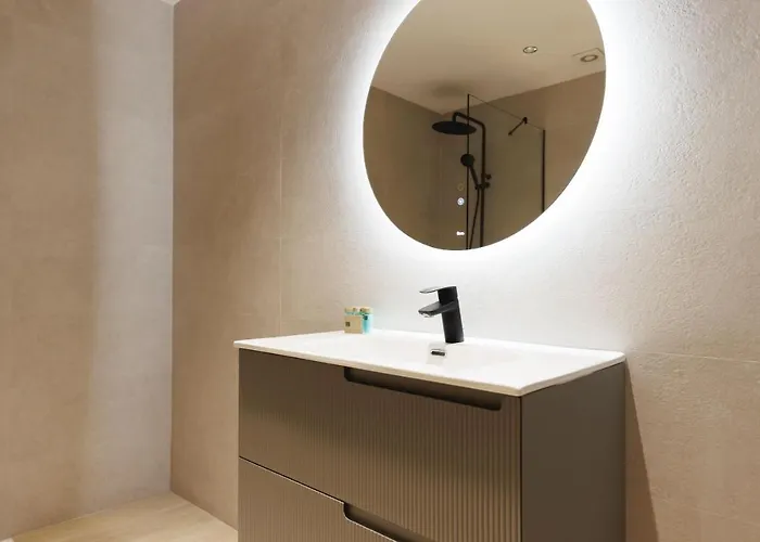 Bravissimo Centre, Modern 2-bedroom Lejlighed *
