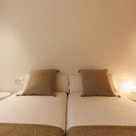 Bravissimo Centre, Modern 2-bedroom Apartman Girona